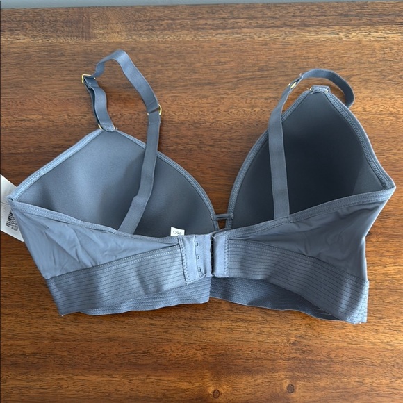 NWT Lively Gray Wireless T-Shirt Bra with Seamless Molded Cups - Picture 3 of 5